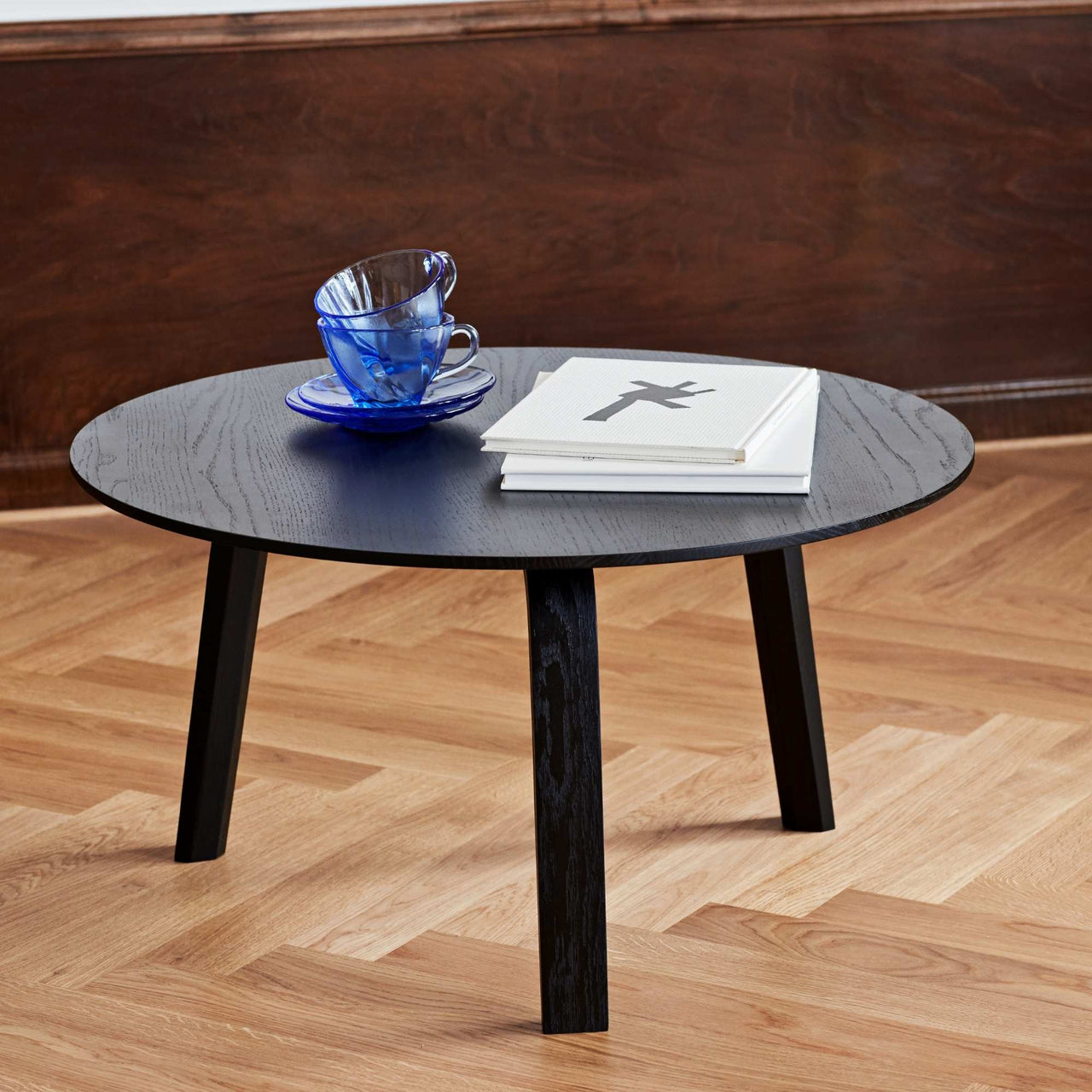 Bella Coffee Table, Large Ø60 (H32)
