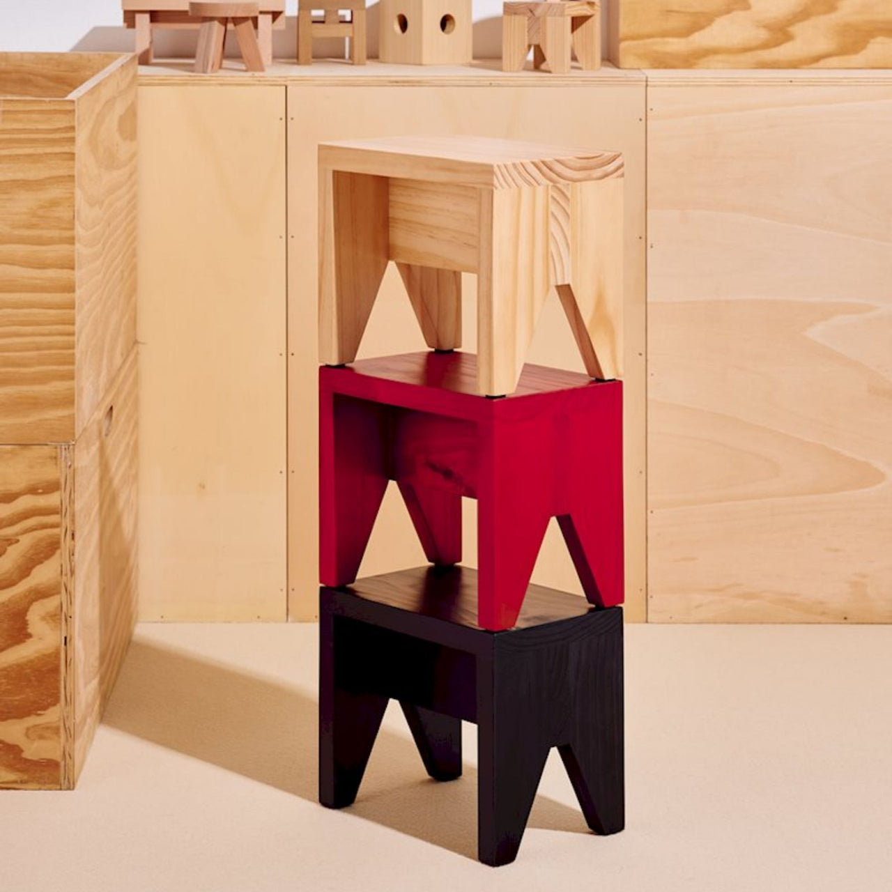 Manolito Stool, Short