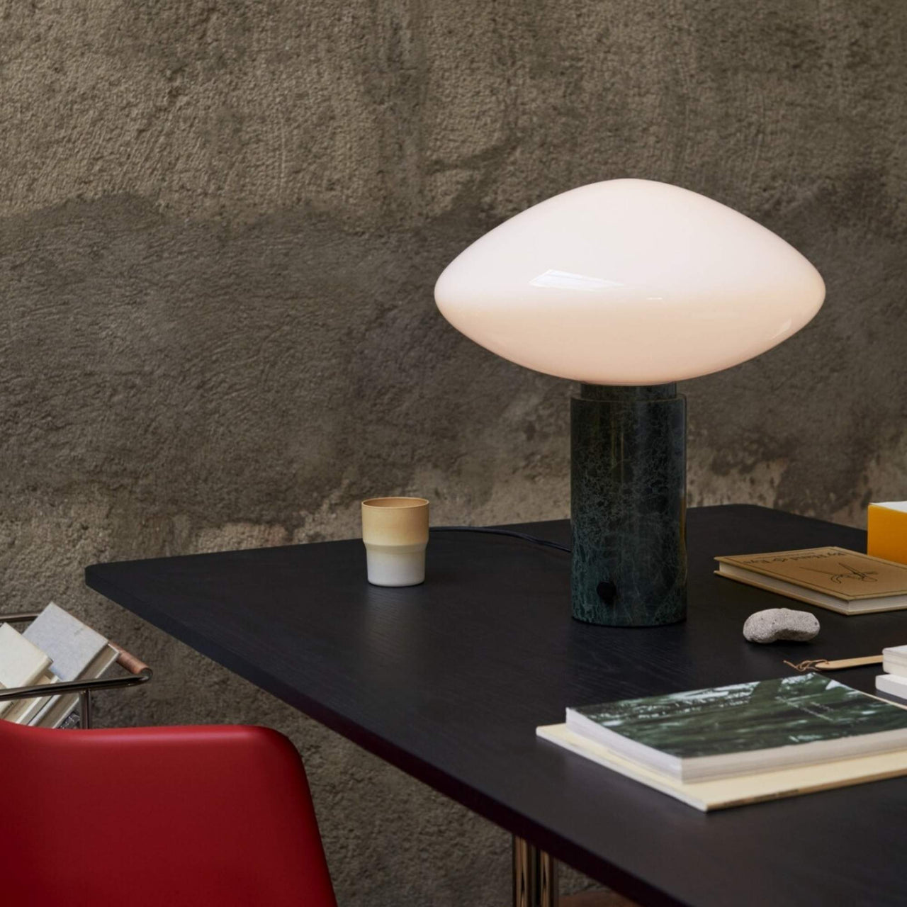 Mist Table Lamp (AP17)