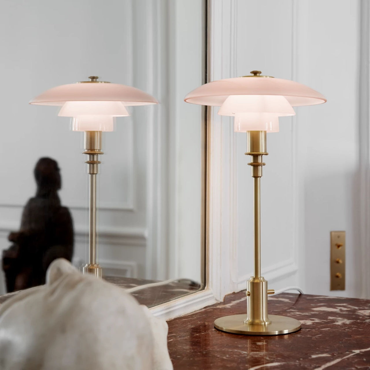 PH 2/1 Pale Rose Table Lamp
