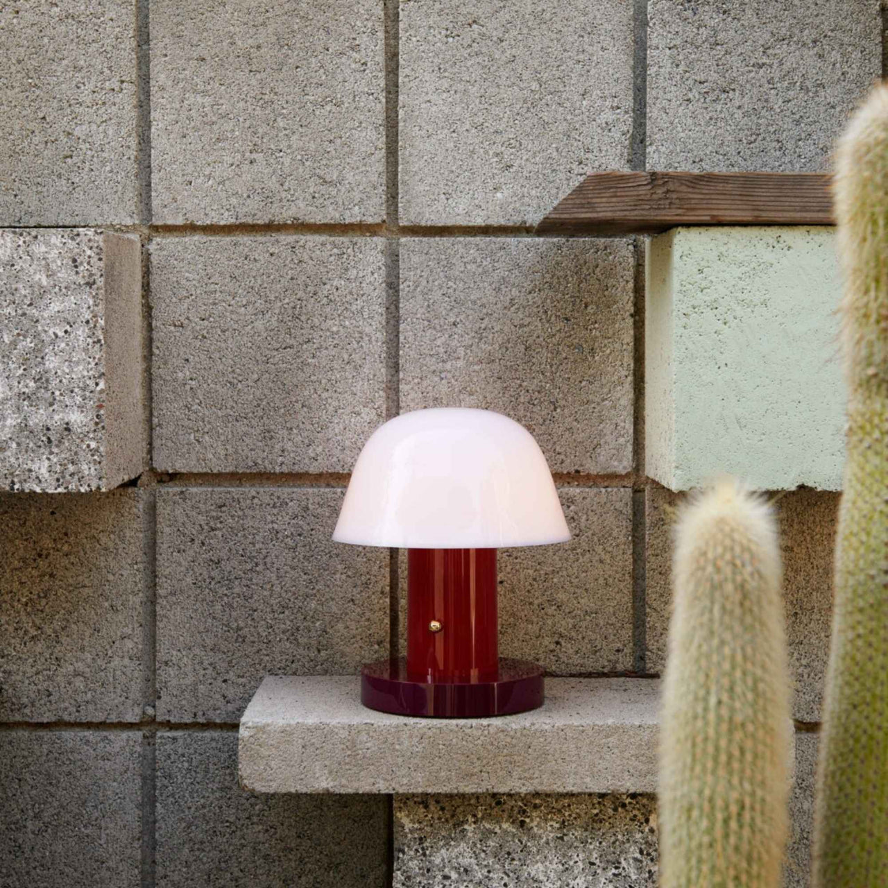 Setago Portable Lamp