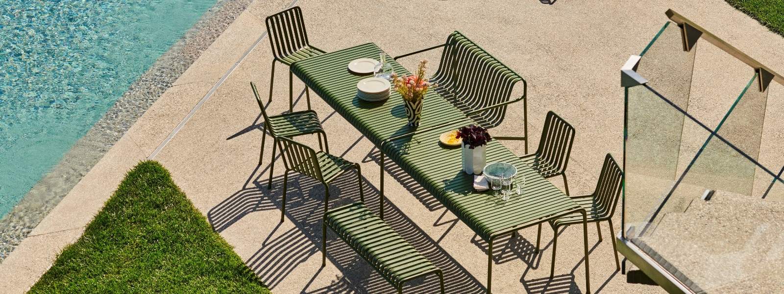 Outdoor Dining Tables