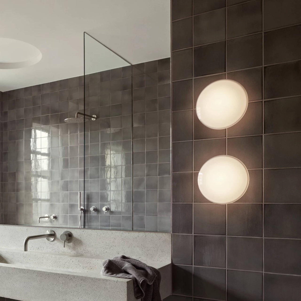 AJ Eklipta Wall Lamp, Ø450