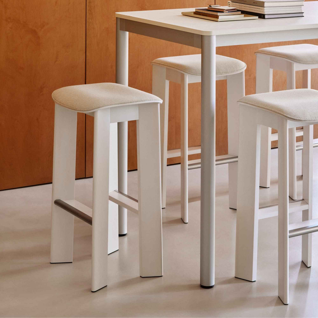 Chisel 30 Bar Stool High, Upholstered