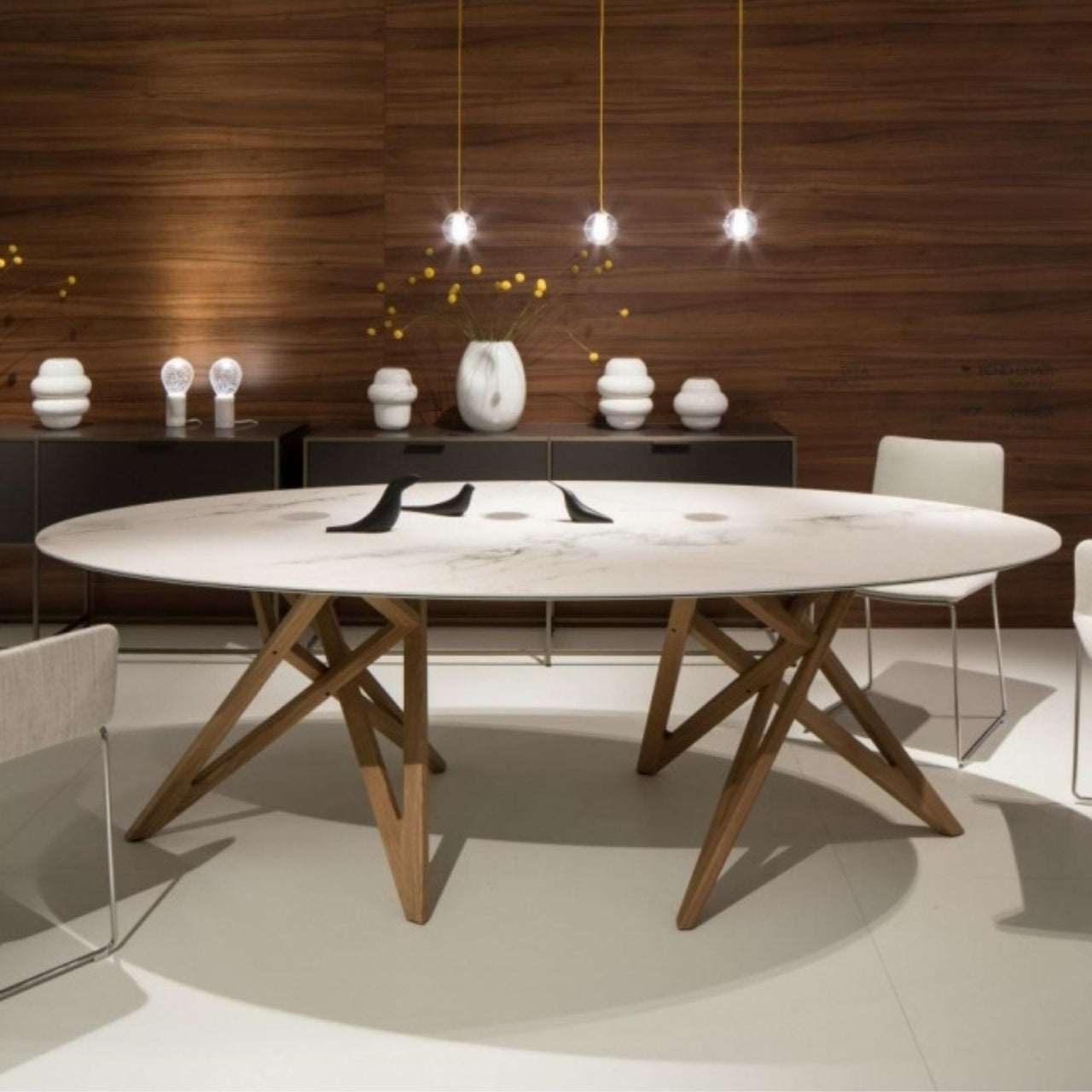 Ennea Oval Dining Table, Ø198