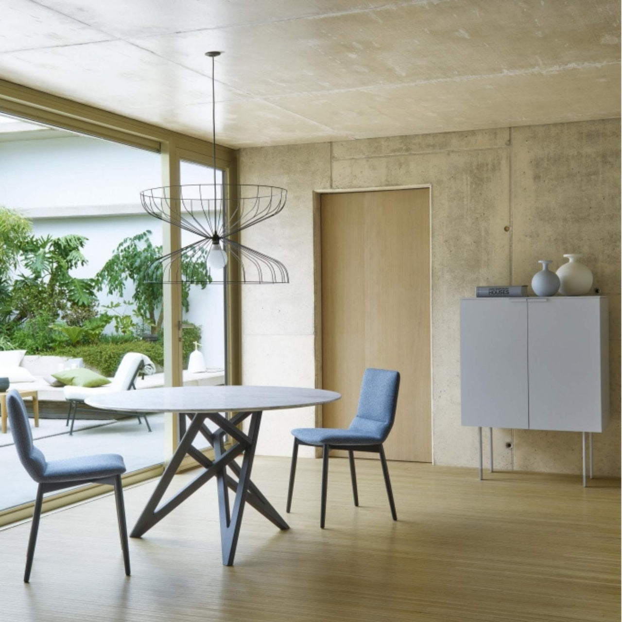 Ennea Oval Dining Table, Ø240