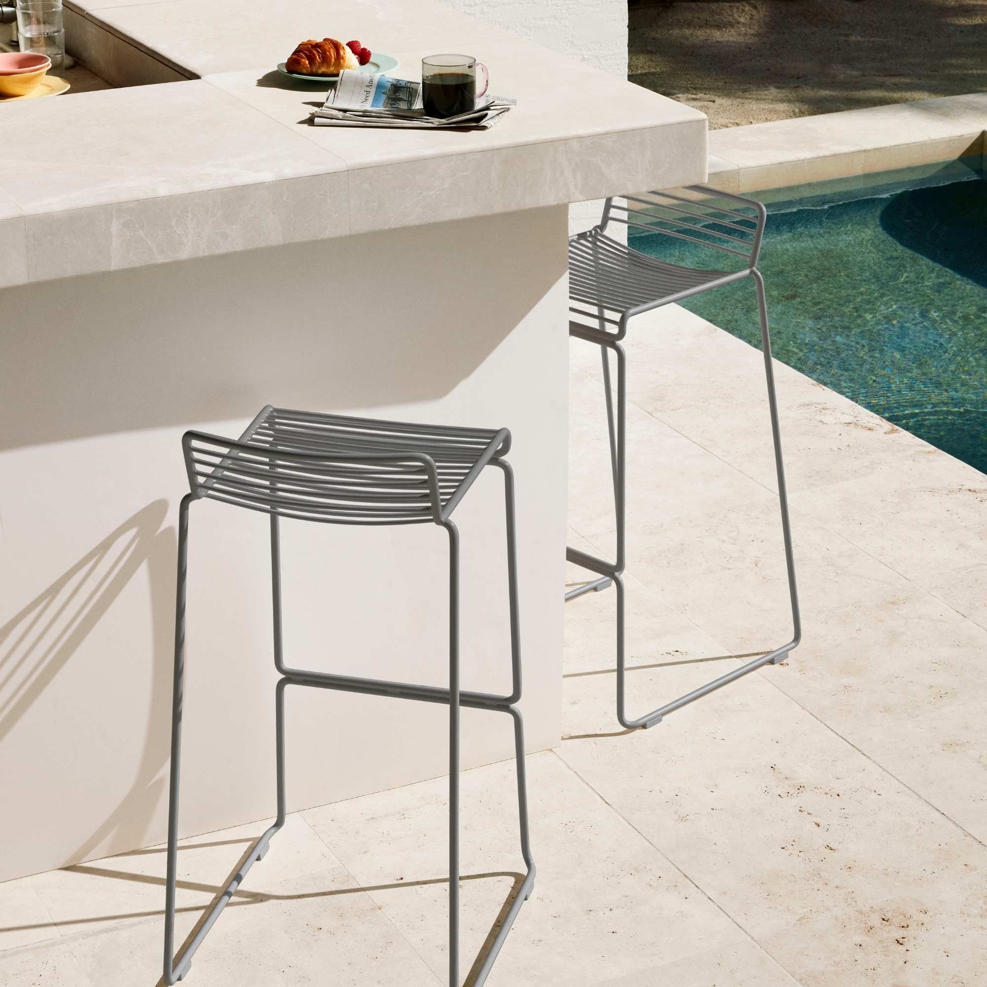 Hee Bar Stool Low, 65cm Seat, HAY | Grafunkt