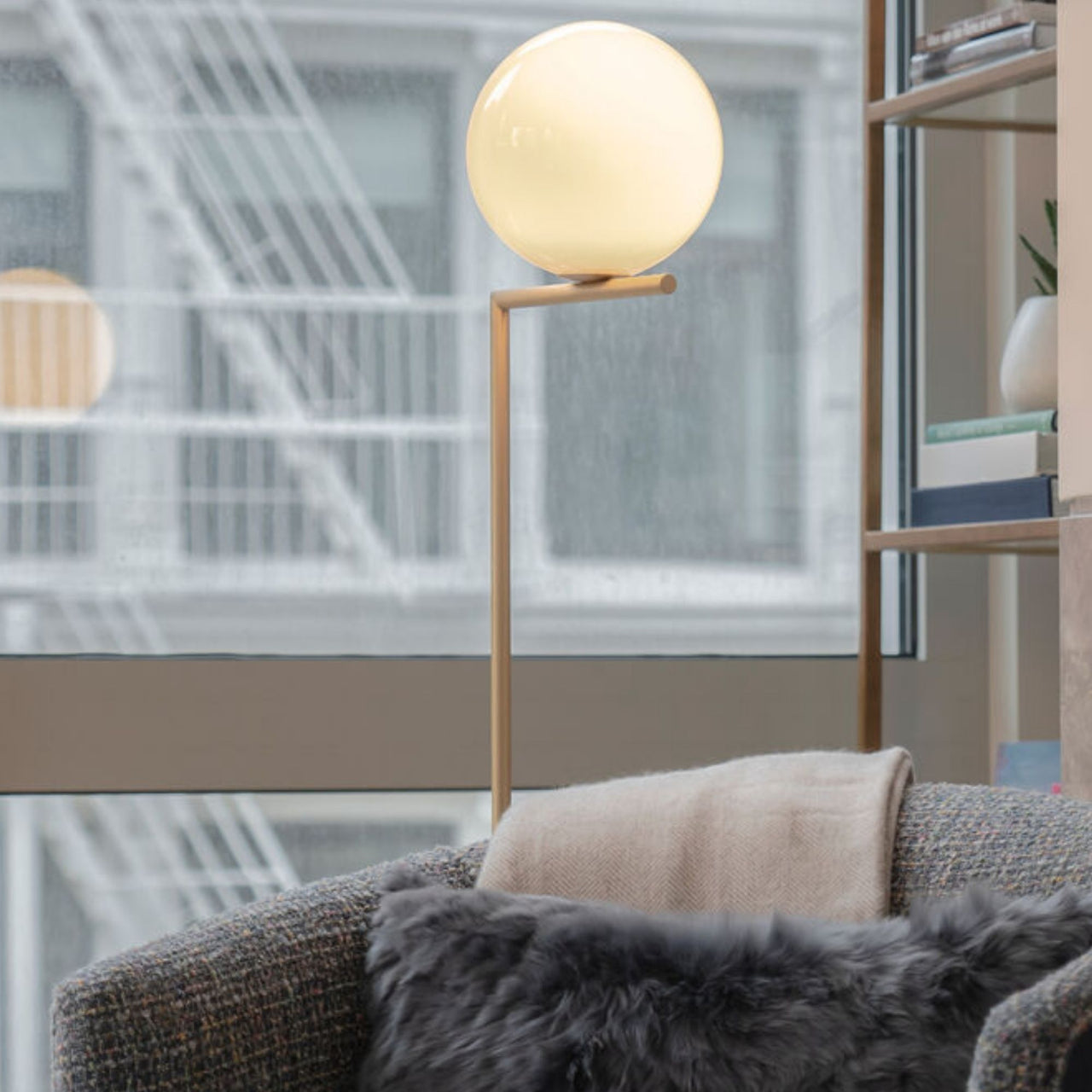 IC Lights Floor Lamp, F2