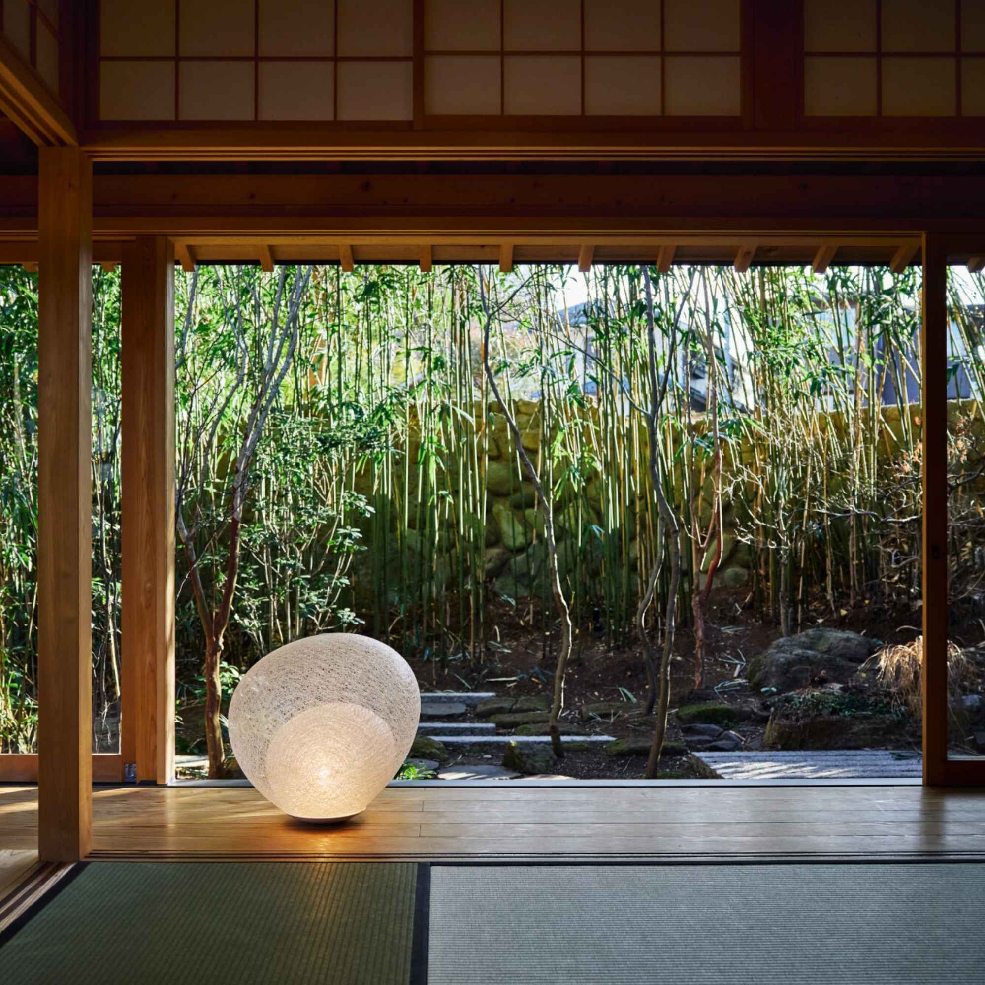 Mayuhana Yugami Floor Lamp, Ø550 | YAMAGIWA | Grafunkt