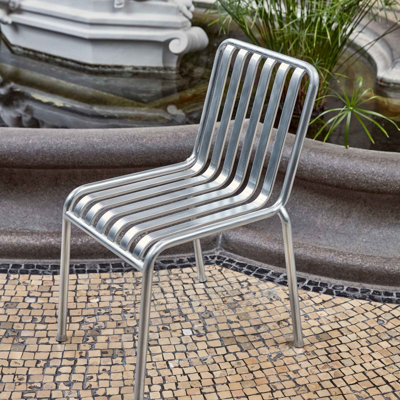 Palissade Hot Galvanised Chair