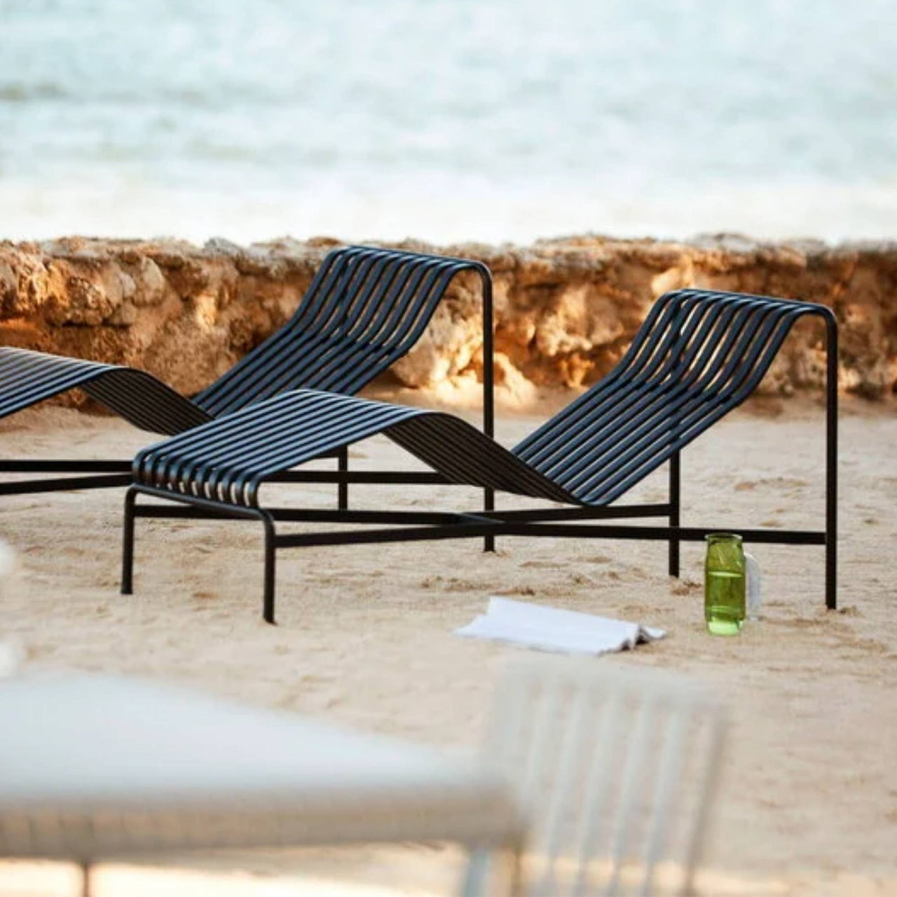 Palissade Chaise Lounge Chair