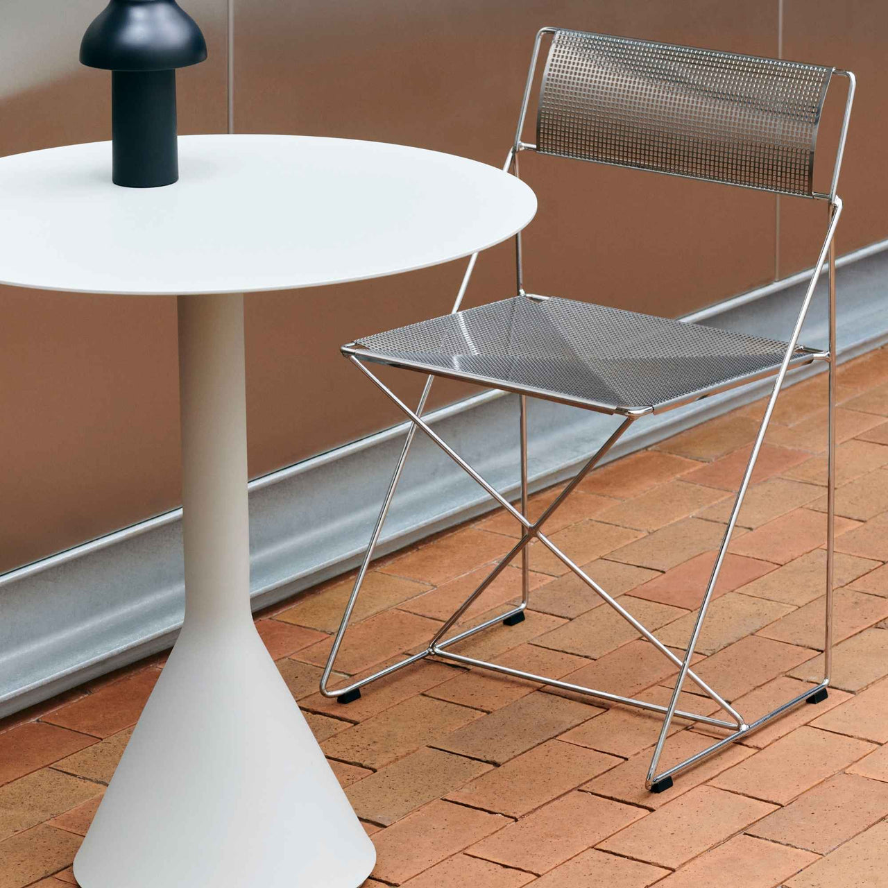 Palissade Cone Table, Ø70