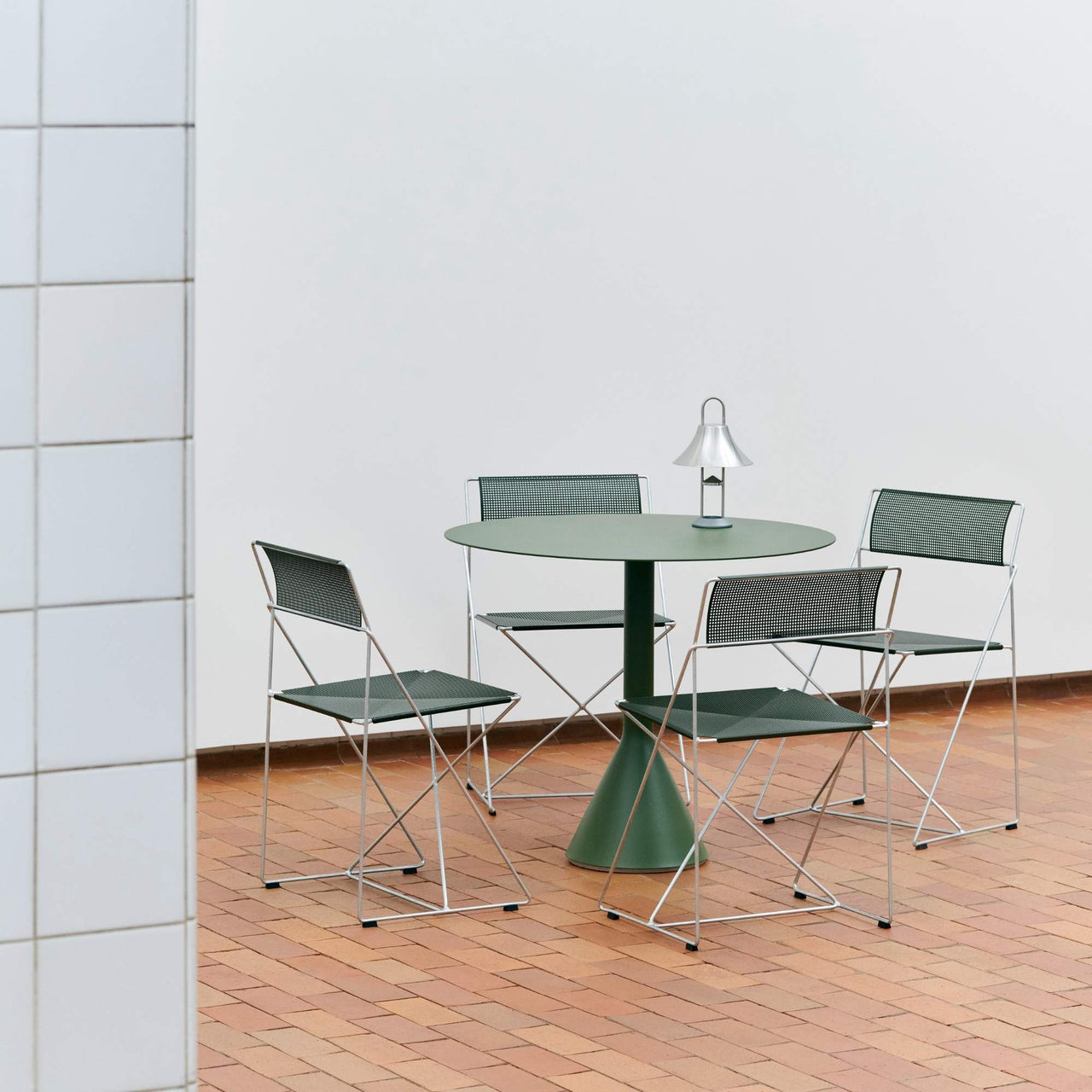 Palissade Cone Table, Ø90