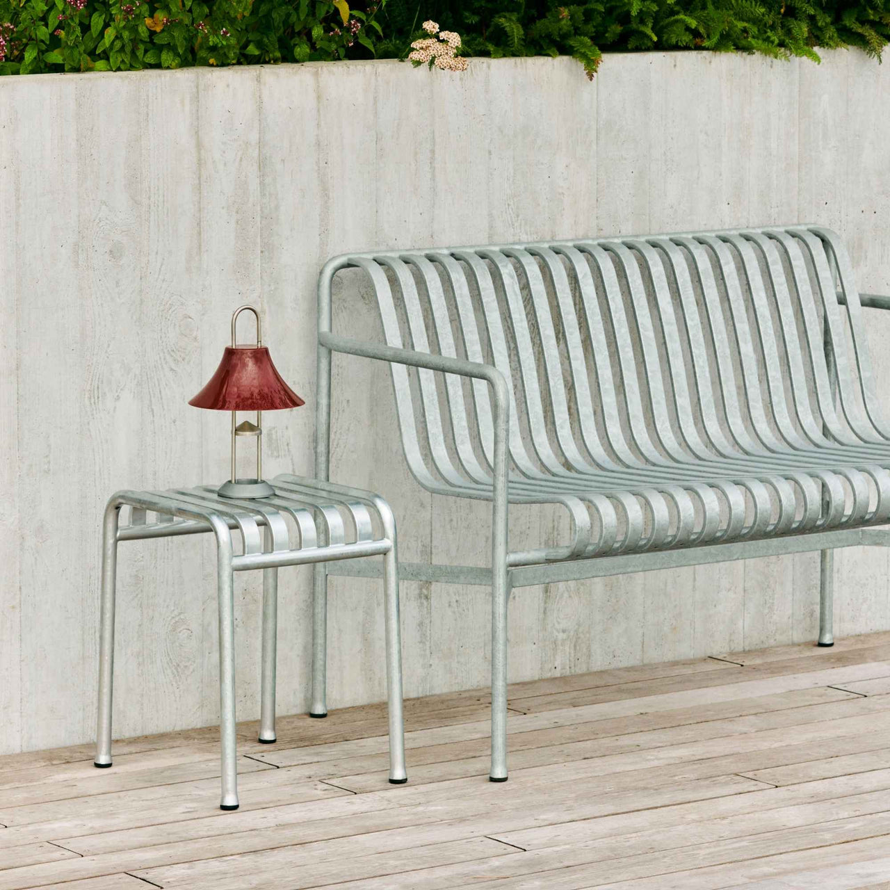 Palissade Hot Galvanised Dining Bench, W. Armrest