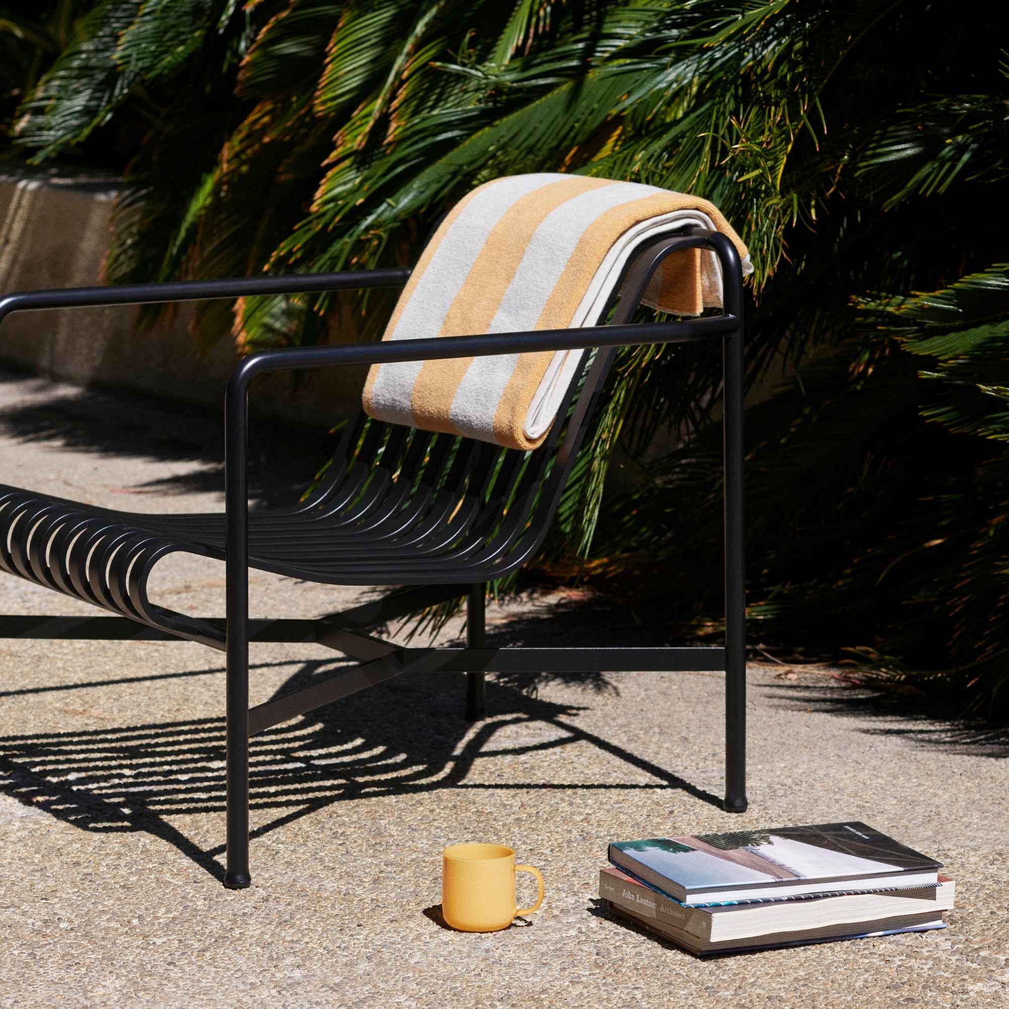 Palissade Lounge Chair, Low | HAY Singapore | Grafunkt