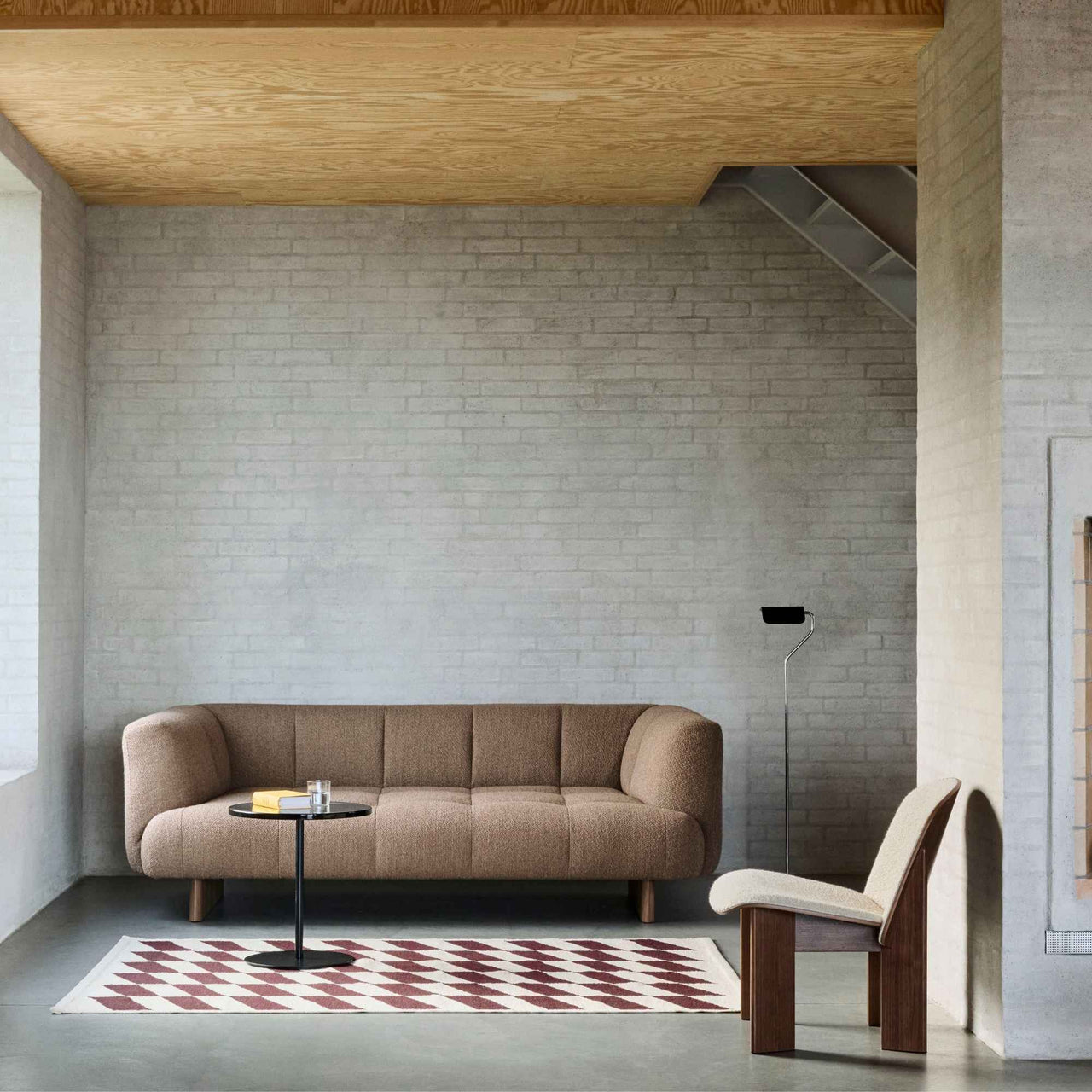 Quilton Lift Sofa, 2-Seater