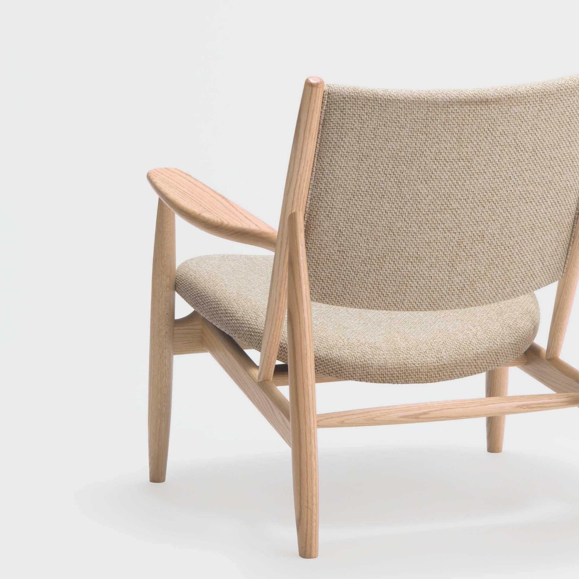 Summit Lounge Chair | Ariake | Grafunkt