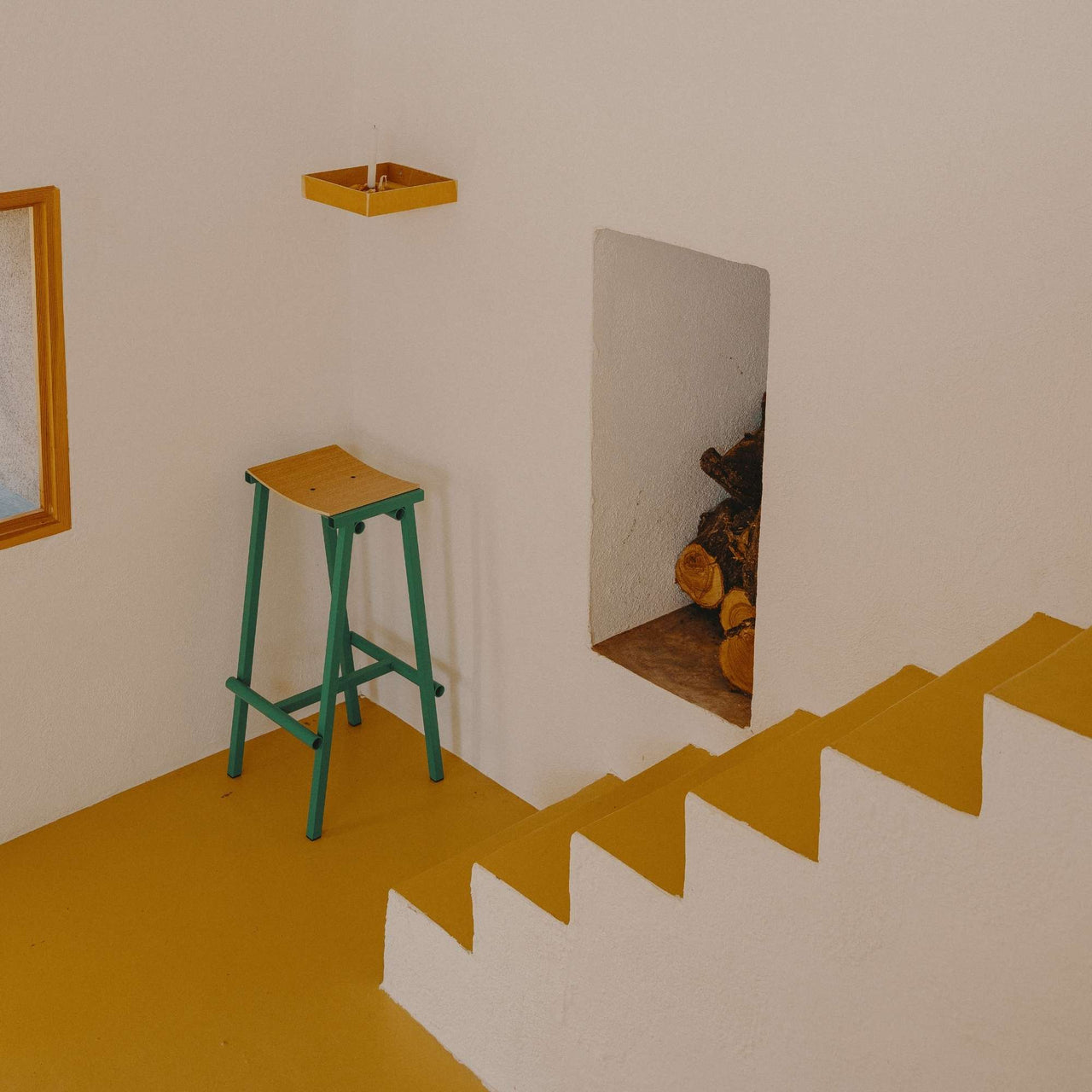 Taburete 8 Bar Stool, High