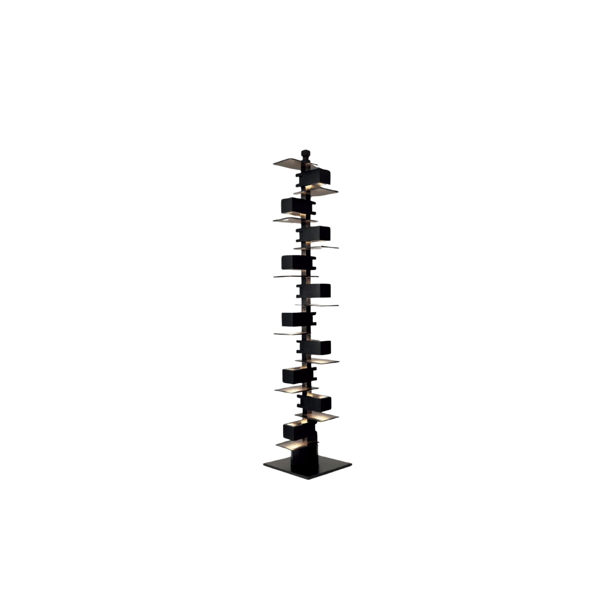 Taliesin 2 Floor Lamp | YAMAGIWA | Grafunkt