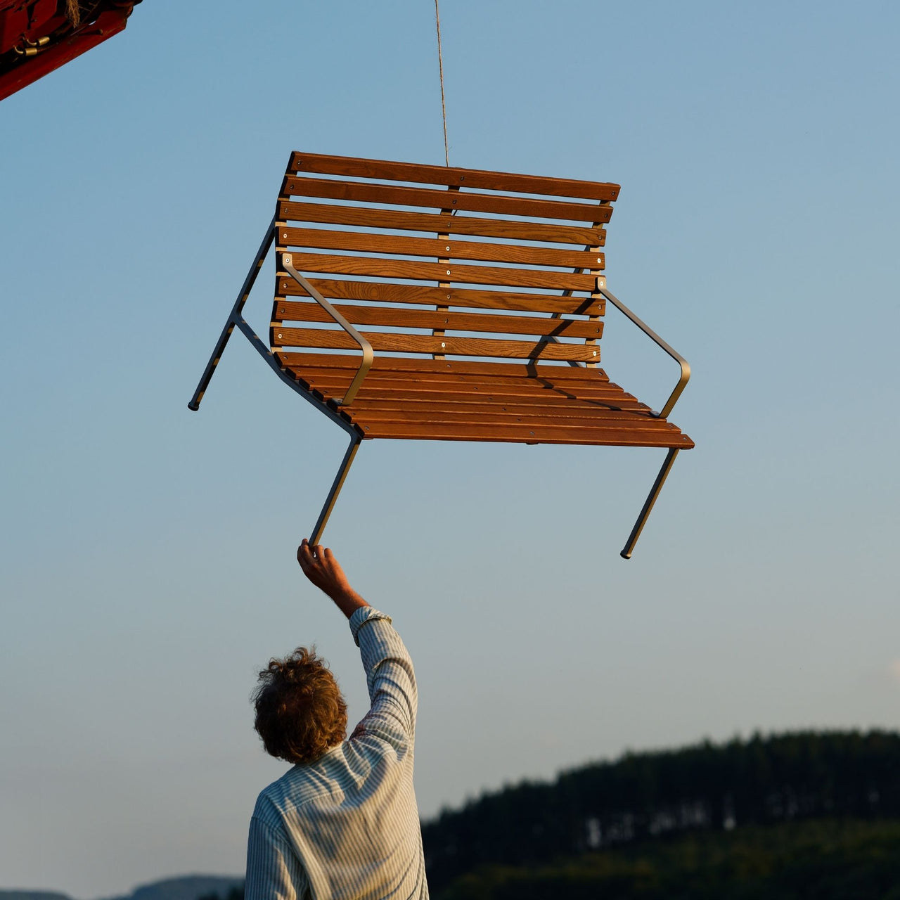 Traverse Lounge Bench, W. Arm