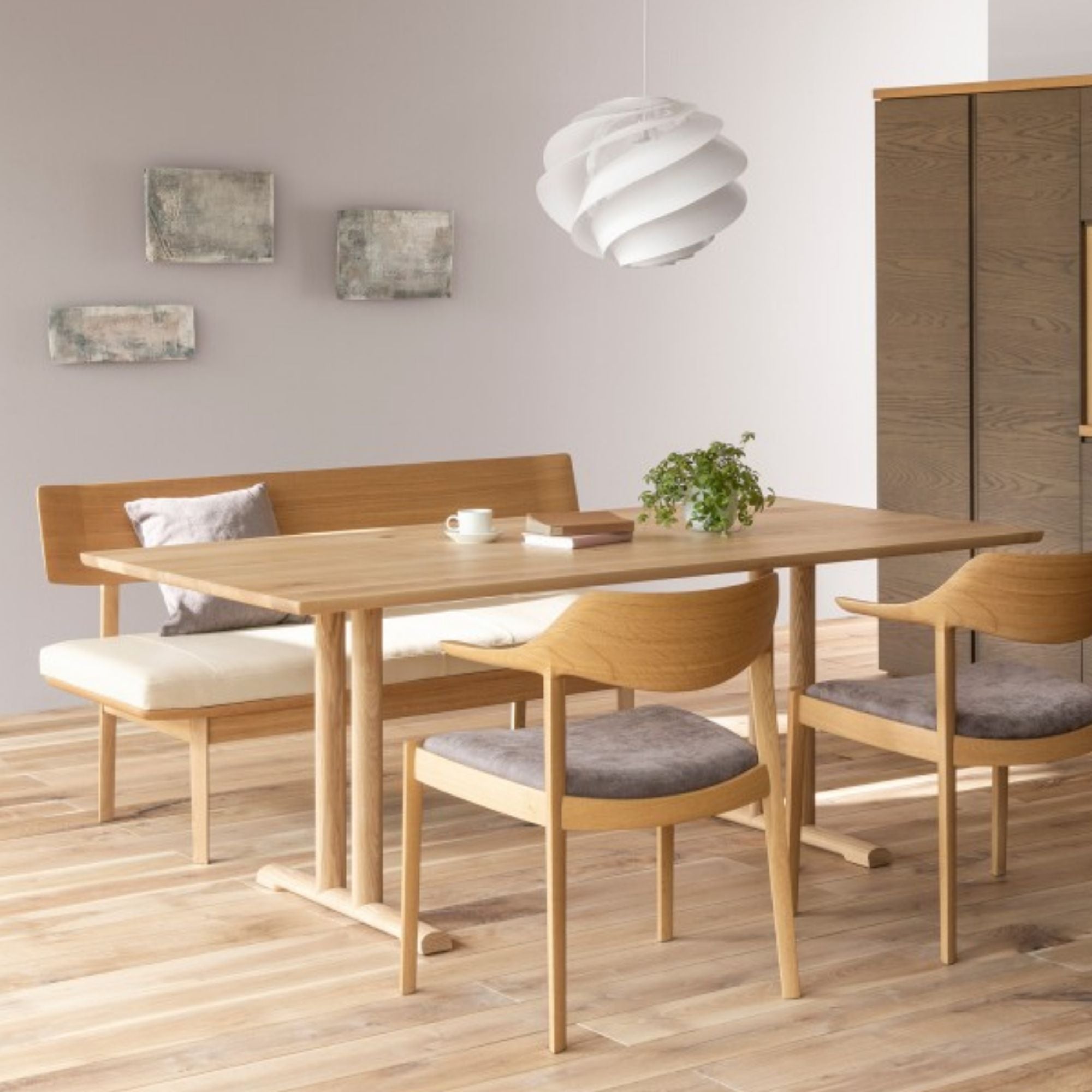 CondeHouse WING LUX LD アームチェアー Wing Lux LD Dining Armchair | CondeHouse Singapore | Grafunkt